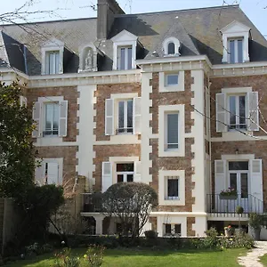 https://villa-fleurette.inbrittany.com